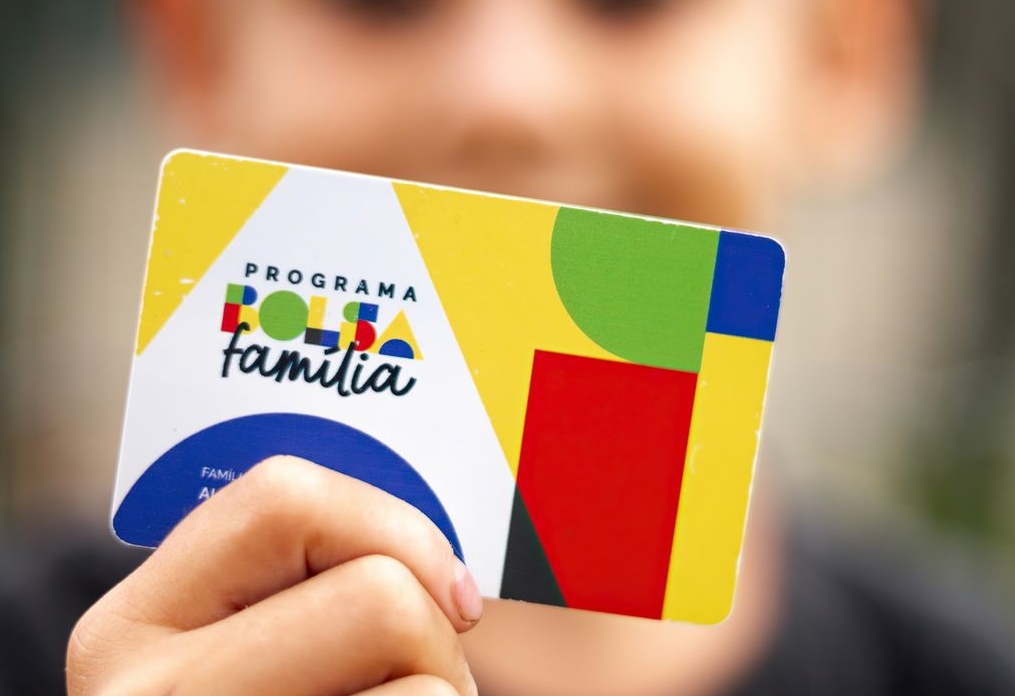 PROVENTO: Caixa paga Bolsa Família a beneficiários com NIS de final 2