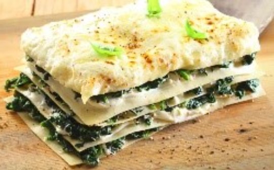 LASANHA: Versão de espinafre com linguiça uma versão diferente e saborosa 