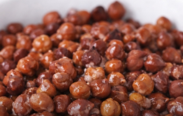 GRÃO-DE-BICO PRETO: Alimento pode auxiliar contra dor nas costas