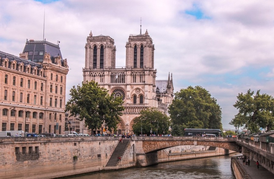 PARIS: Catedral de Notre Dame reabrirá para visitação 