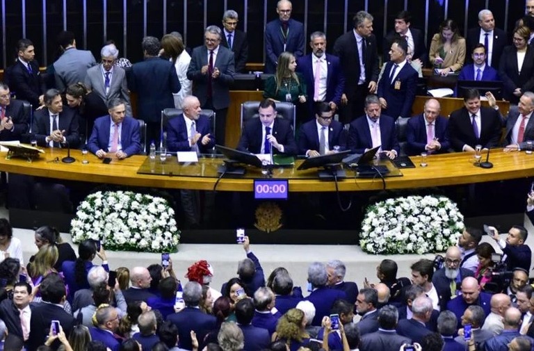 PROJETO DE LEI: Aprovado na Câmara, fim da 'saidinha' segue para sanção de Lula