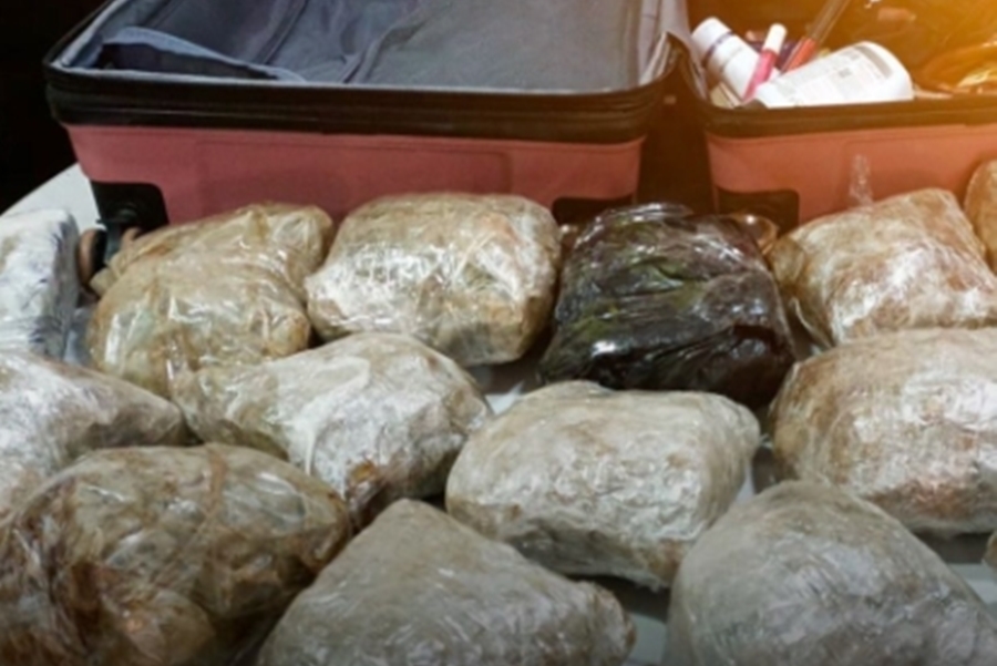 ESQUEMA DE TRÁFICO: Mulher é presa em Rondônia após trazer 10 quilos de cocaína da Bolívia