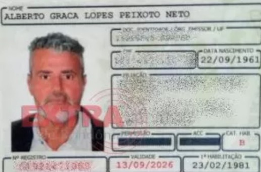 SOZINHO: Identificado homem que morreu em acidente entre Troller e caminhão