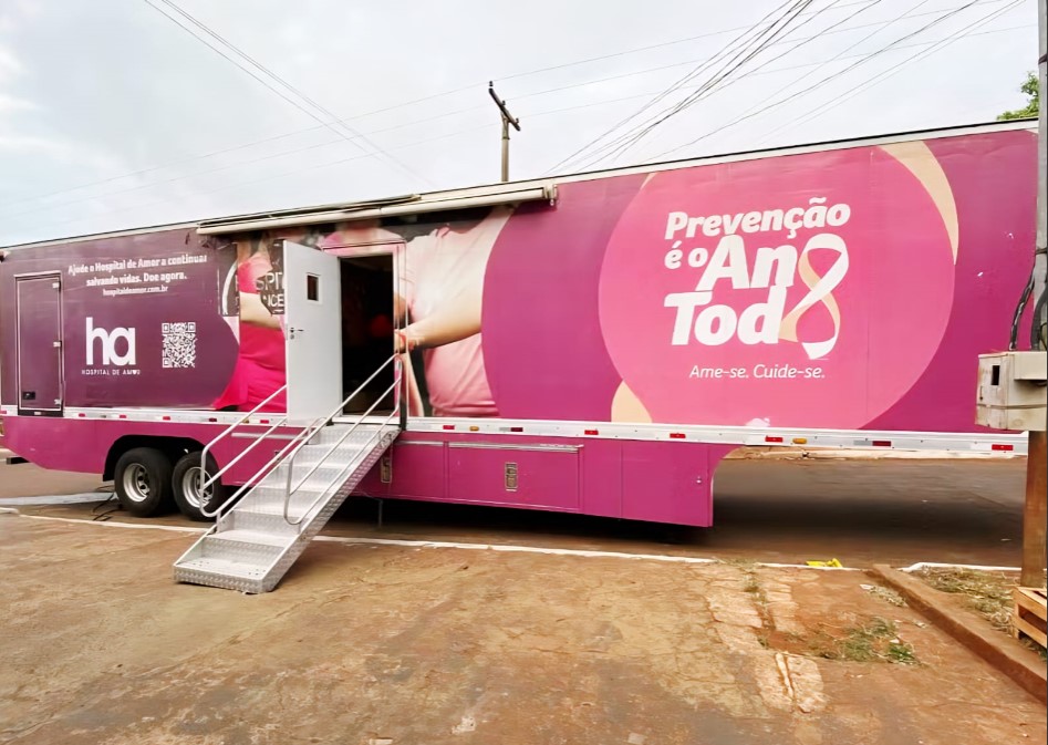 EYDER BRASIL: Deputado leva Carreta do Amor ao Bairro Nacional em parceria com Hospital de Amor