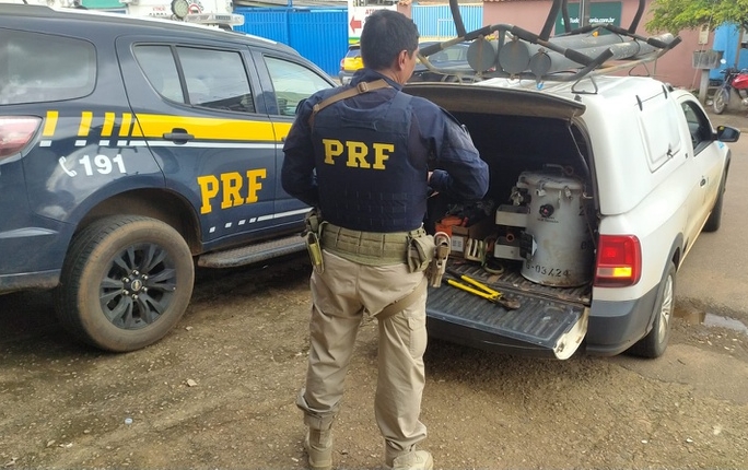 ABORDARAM: PRF recupera transformador de energia e detém dupla por receptação qualificada