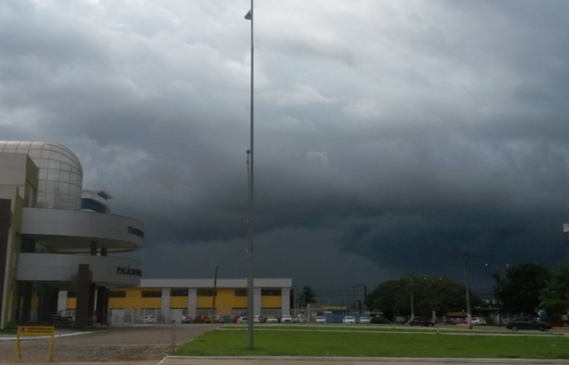 NEBULOSO: Domingo (08) será de calor e chuva isolada em RO