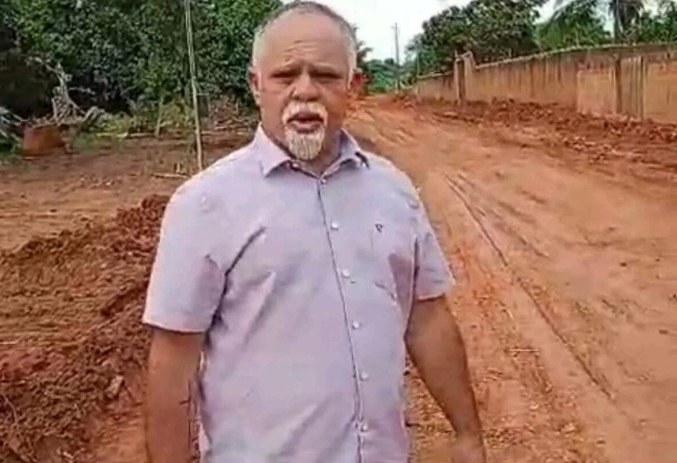 JOEL DA ENFERMAGEM: SEMAGRIC realiza encascalhamento na Linha Rio Verde a pedido de vereador