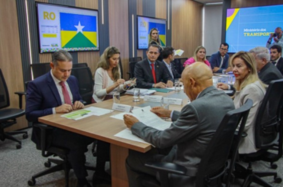 RECURSOS: Confúcio Moura articula investimentos nas rodovias federais de Rondônia