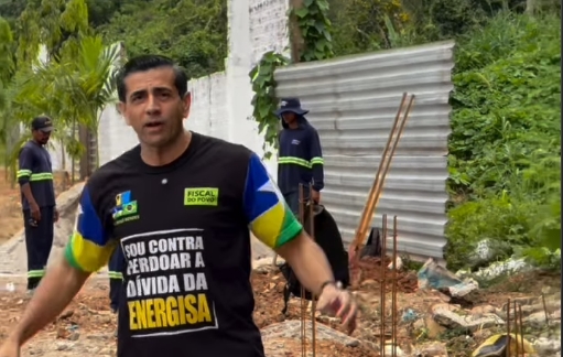 DR. BRENO MENDES: Vereador companha operação tapa-buraco e cobra agilidade nas melhorias viárias