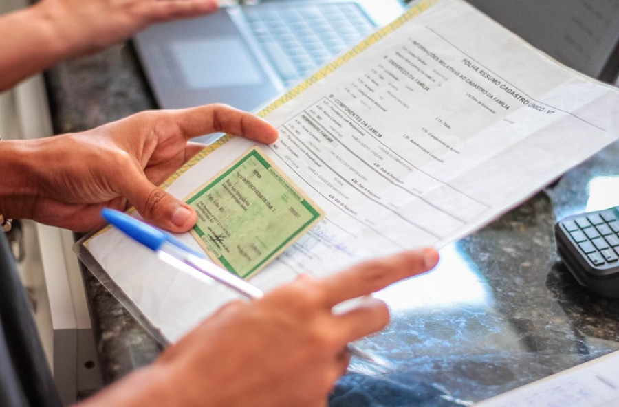 PAIS E RESPONSÁVEIS: Documentação do aluno deve ser apresentada na escola em até 24h após matrícula