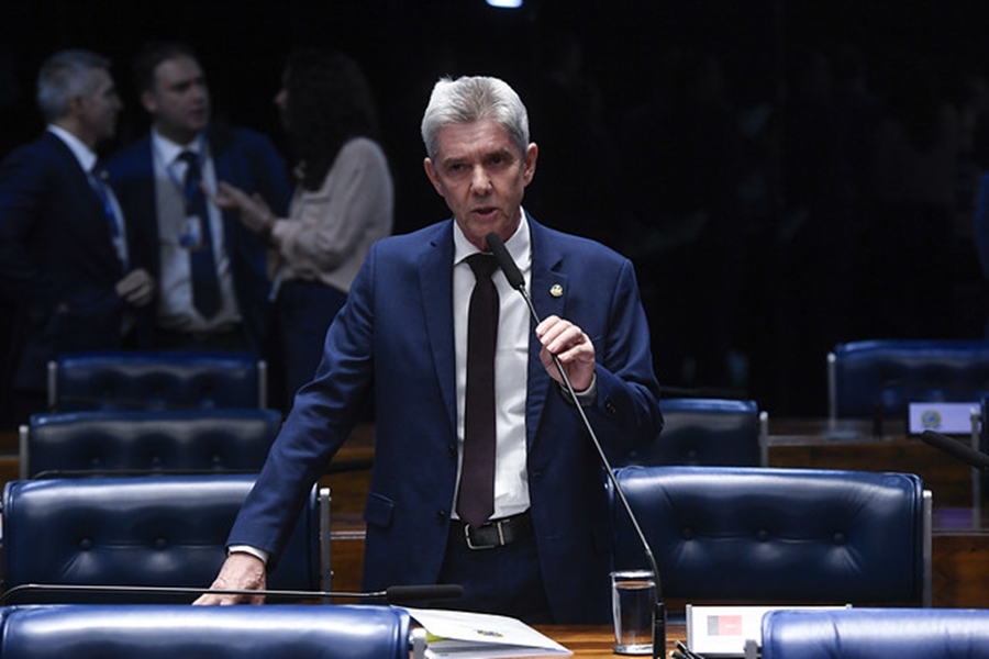 JAIME BAGATTOLI: Senador critica veto a emendas que desenvolvem município