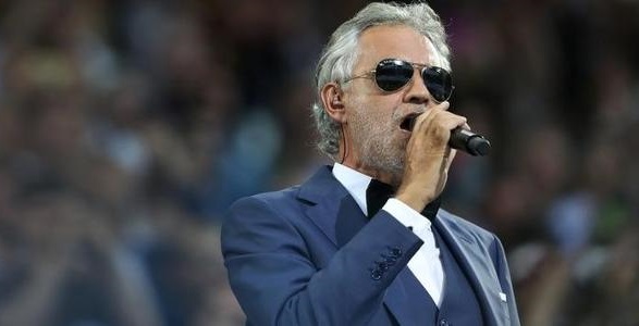 ONLINE: Show do tenor italiano Andrea Bocelli animará a Páscoa neste domingo