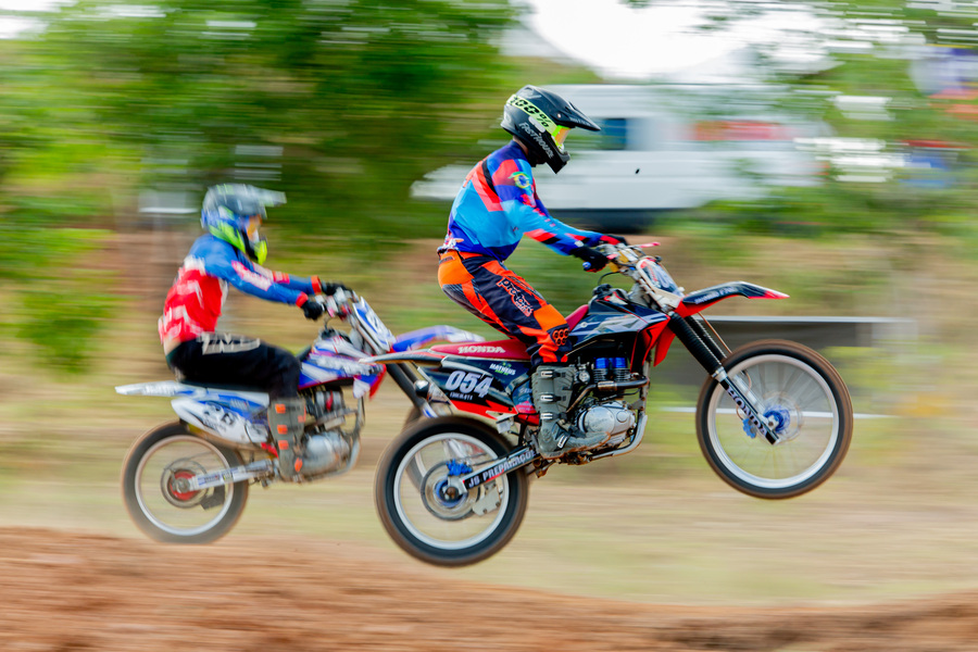 LIMERO: Abertura da temporada estadual reúne nomes do motocross em Cacoal