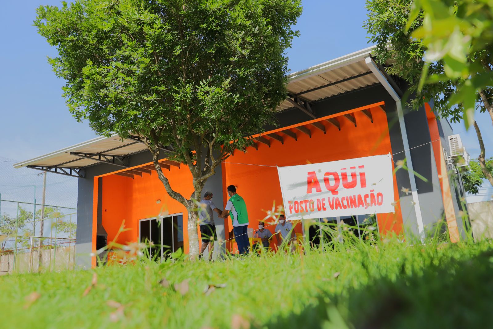 RAIVA: Vacinação antirrábica continua em condomínios de Porto Velho