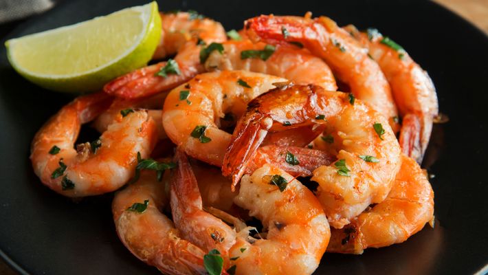 ENTUPIDO: Camarão não mastigado obstruiu intestino de Bolsonaro