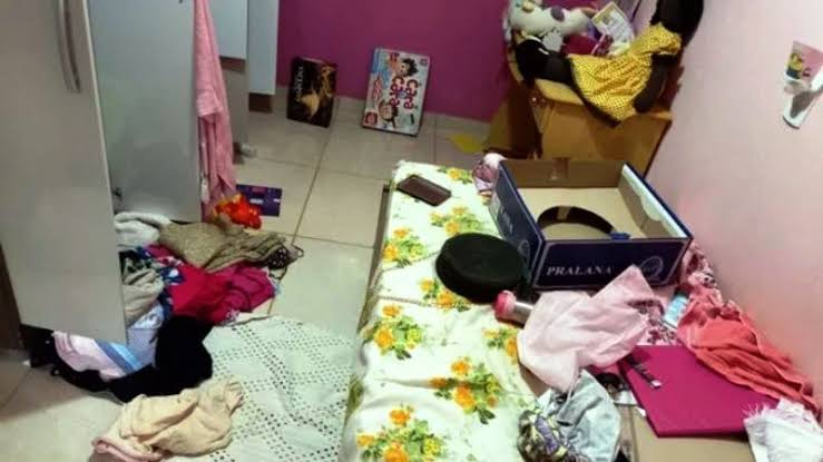 PÂNICO EM CASA: Seis bandidos fazem mulher e crianças reféns durante roubo em residência