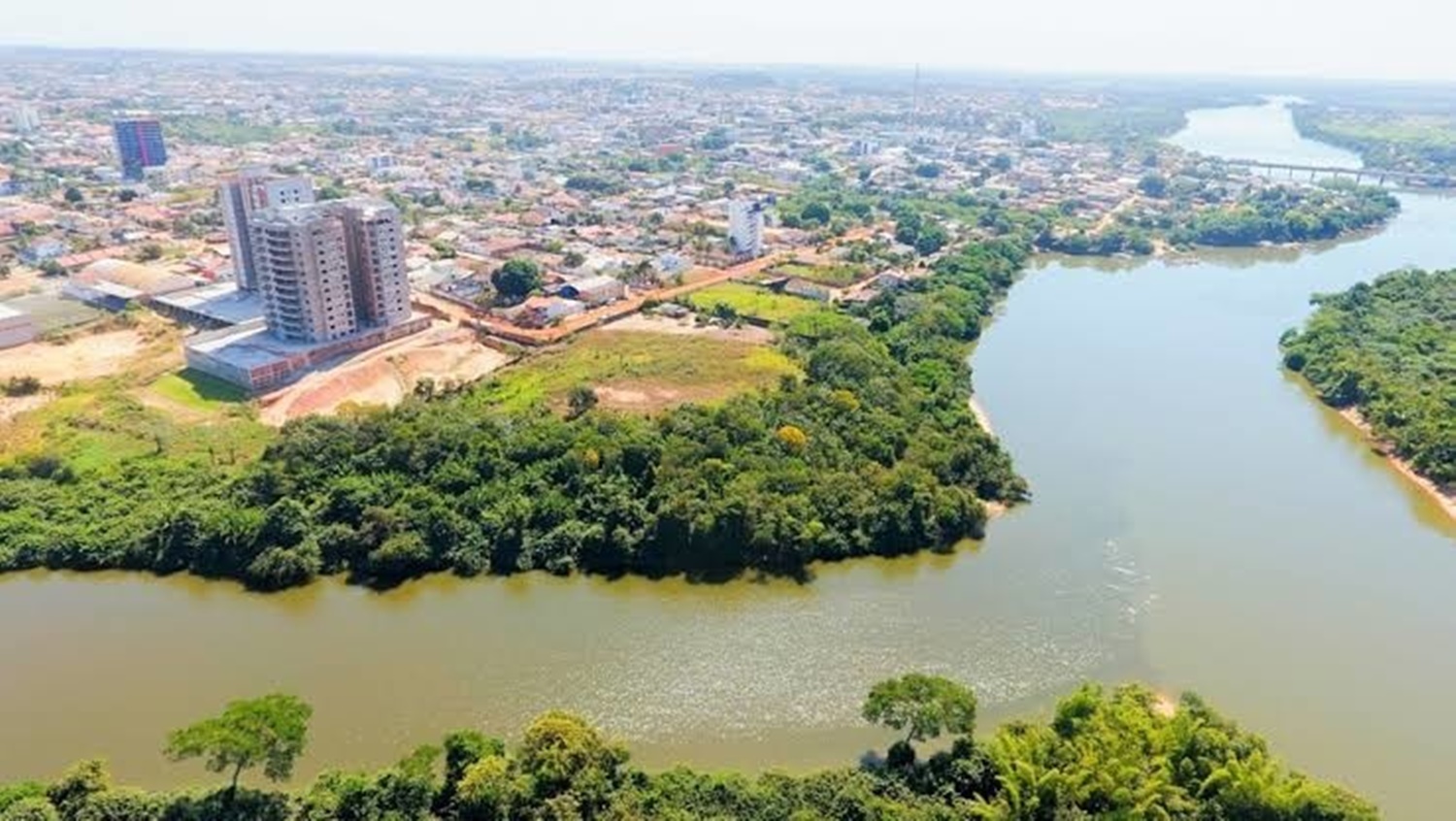 FEDOR: Frigorífico deverá indenizar moradora por mau cheiro na vizinhança 