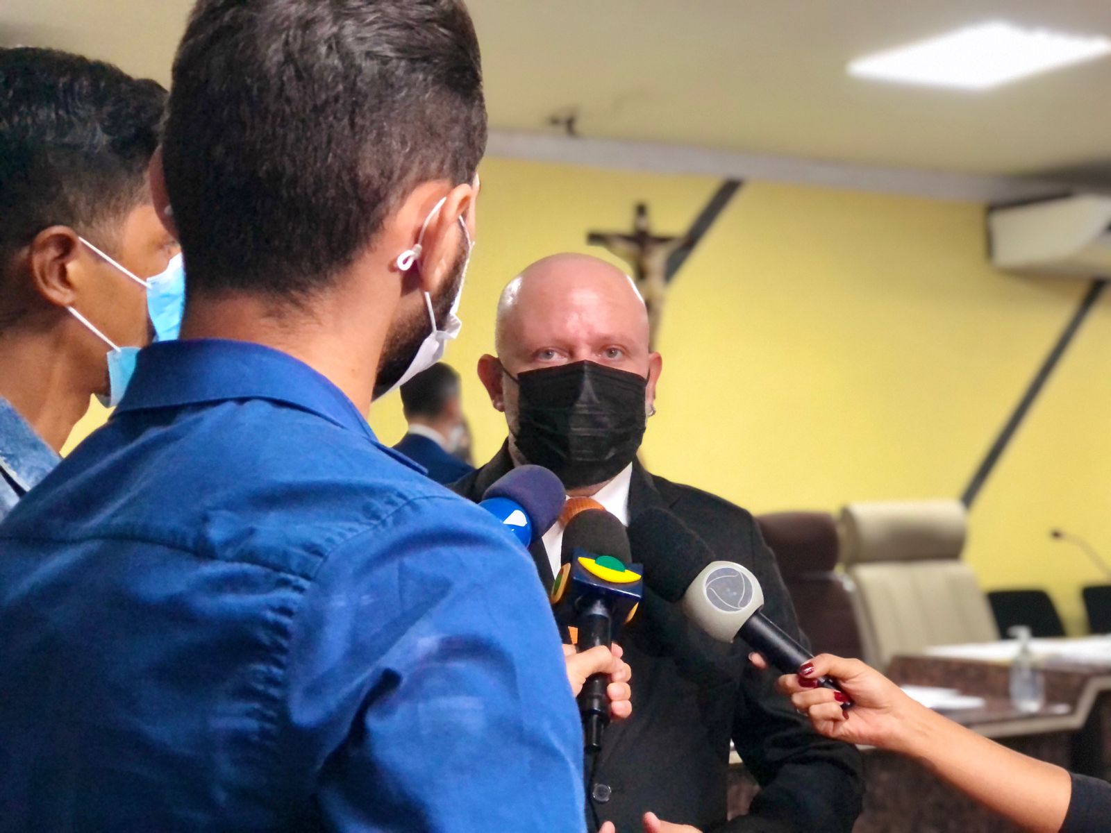 PROJETO: Aleks Palitot realiza audiência para tratar de furtos de fios