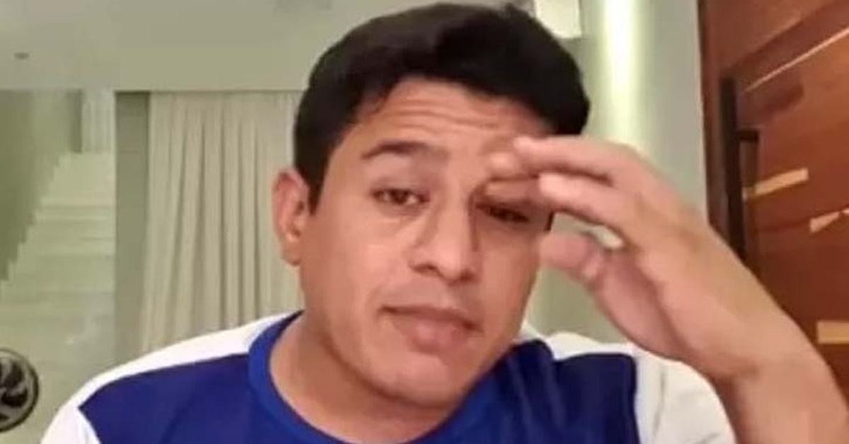 RECUOU: Prefeito Adailton Fúria retira projeto que acabaria com feriados