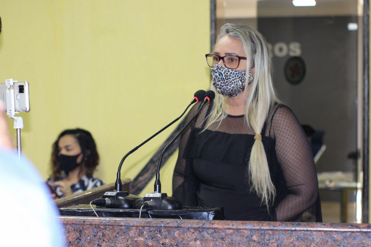 VEREADORA: Márcia Socorristas conquista recapeamento da rua vila Mariana