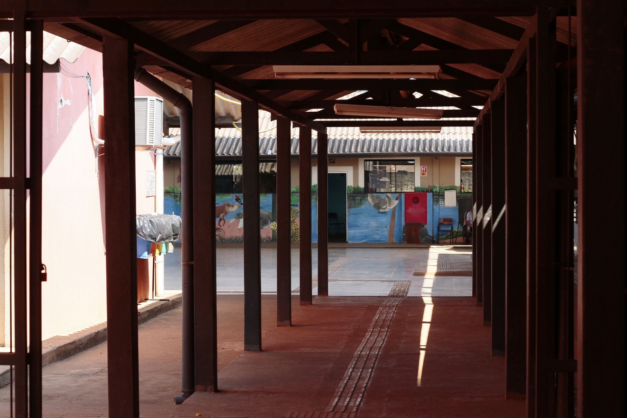 SELVAGERIA: Alunos espancam adolescente em escola militarizada na capital