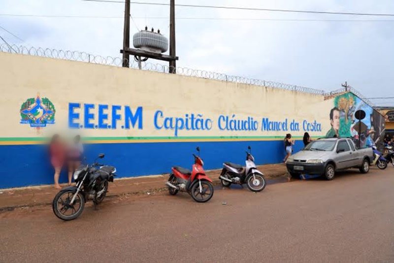 DENÚNCIA: Meninas de 13 anos são flagradas com drogas em escola na capital