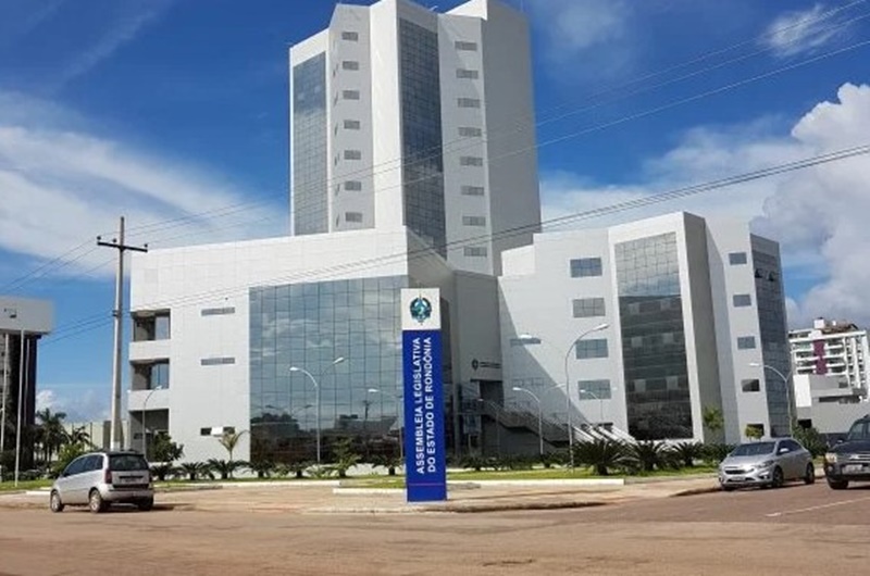 DECISÃO: STF define que criação de cargos em comissão da ALE/RO é ilegal