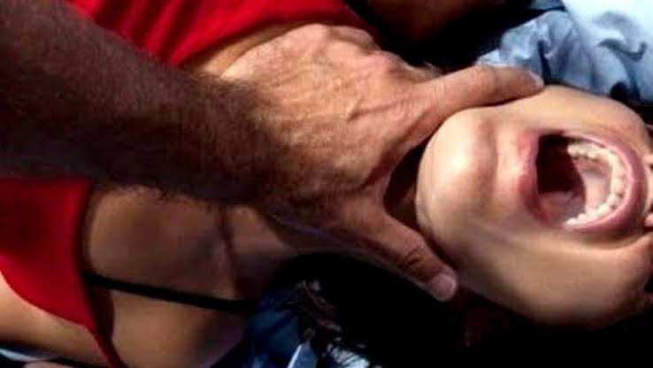 DESESPERADA: Menina de 14 anos é surpreendida em casa pelo tio tarado