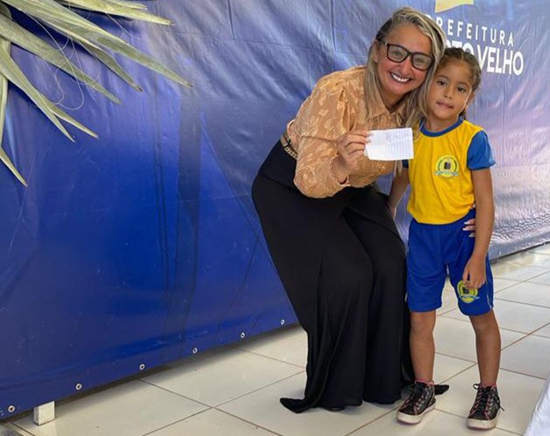 EDUCAÇÃO: Márcia Socorristas participa de inauguração de escola em Porto Velho