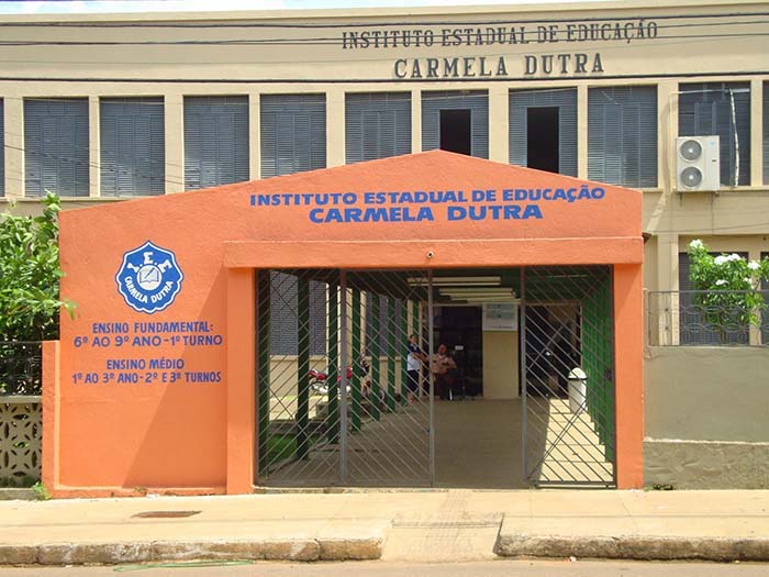 VIOLÊNCIA: Aluno é detido acusado de agredir professora na Escola Carmela Dutra