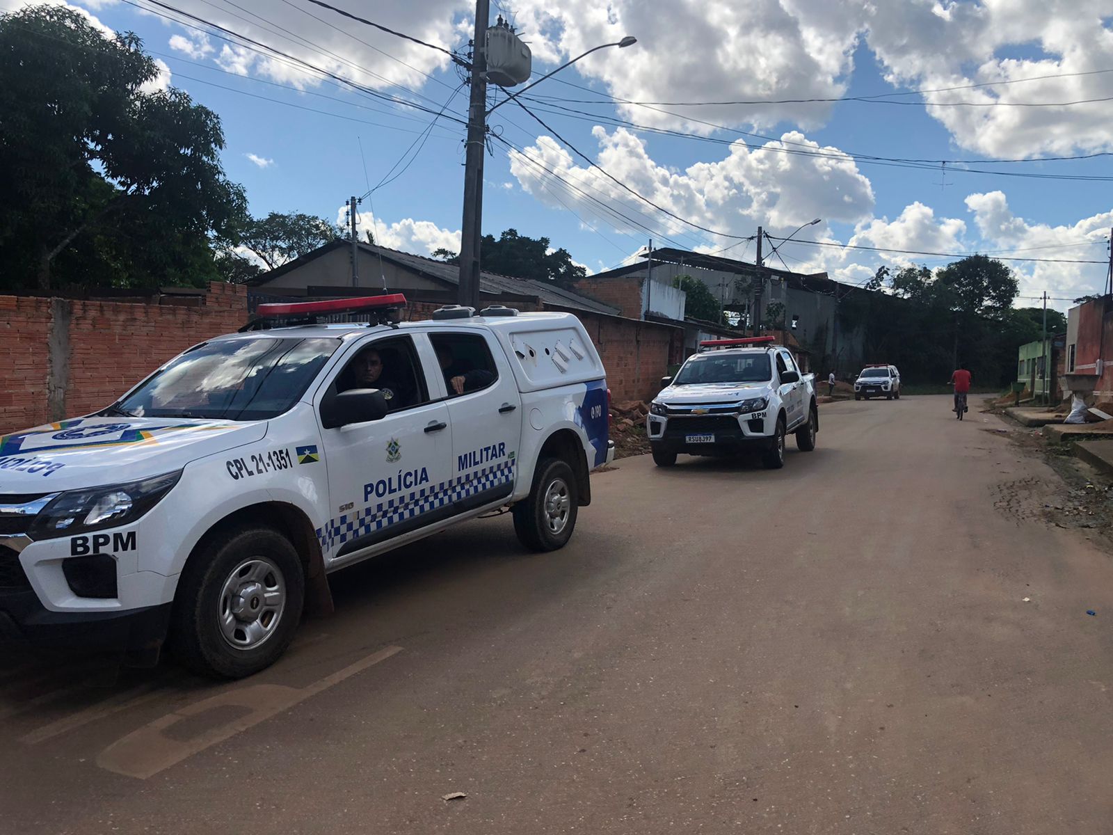 TROCA DE TIROS: Policial penal é baleado ao reagir roubo em empresa