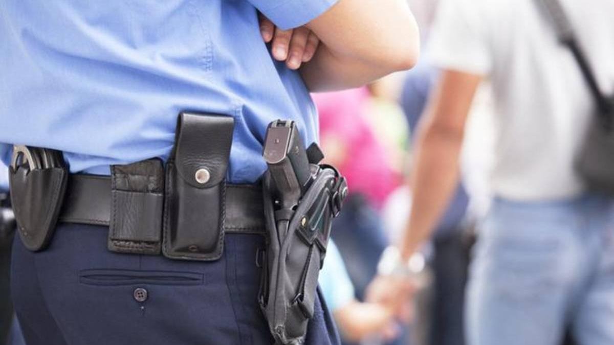 OUSADO: Criminoso rouba três revólveres de vigilantes no Senai