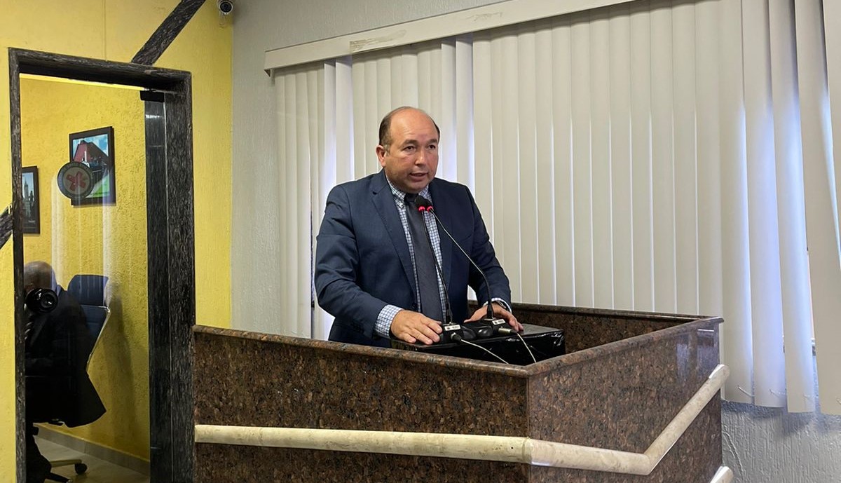 EDUCAÇÃO: Edwilson Negreiros fala sobre melhoria salarial para professores, motoristas e monitores 