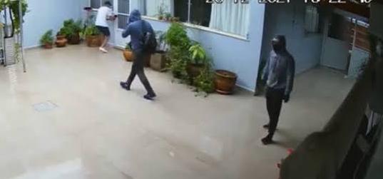 TRIO VIOLENTO: Família é amarrada em casa e obrigada a fazer pix durante roubo de carro