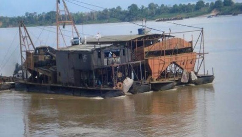 RIO MADEIRA: Garimpeiro é flagrado com pistola durante abordagem da Polícia Ambiental  