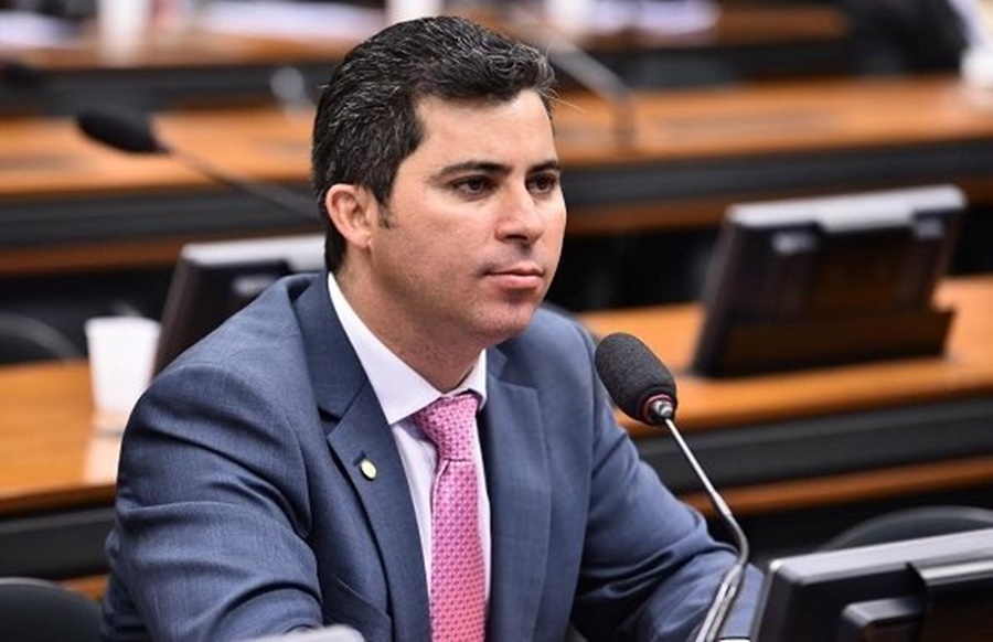 MUY AMIGO: Presidente Bolsonaro manda indireta ao senador Marcos Rogério