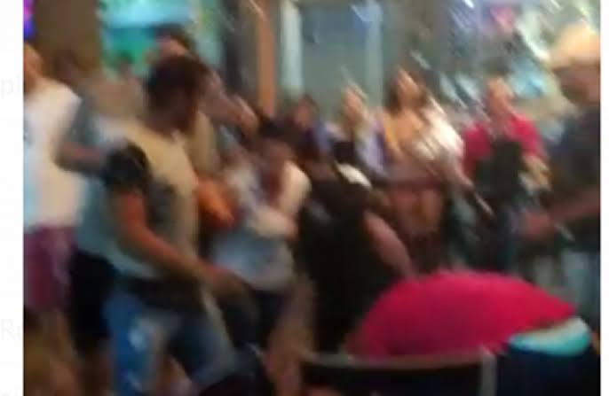 FURIOSA: Grávida flagra marido bebendo em bar e vai presa por agredi-lo e destruir moto