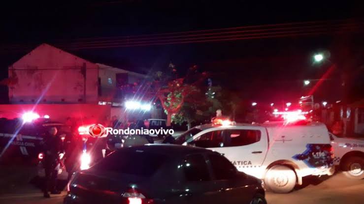 NO BAR: Homem é ameaçado de morte por criminoso armado por não aceitar usar droga