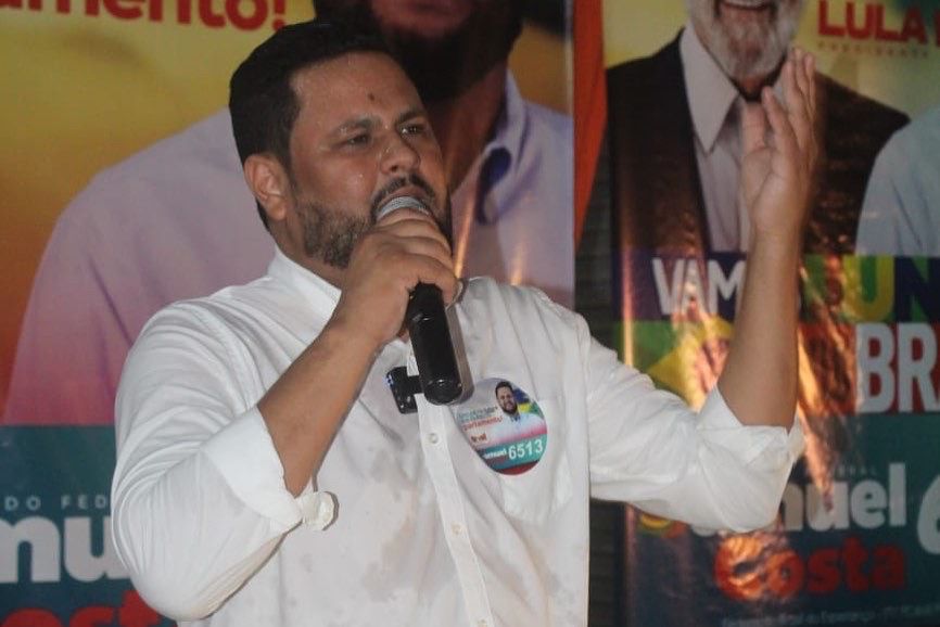 ELEIÇÕES : 'Um pé na luta e o outro no parlamento' é o slogam de Samuel Costa