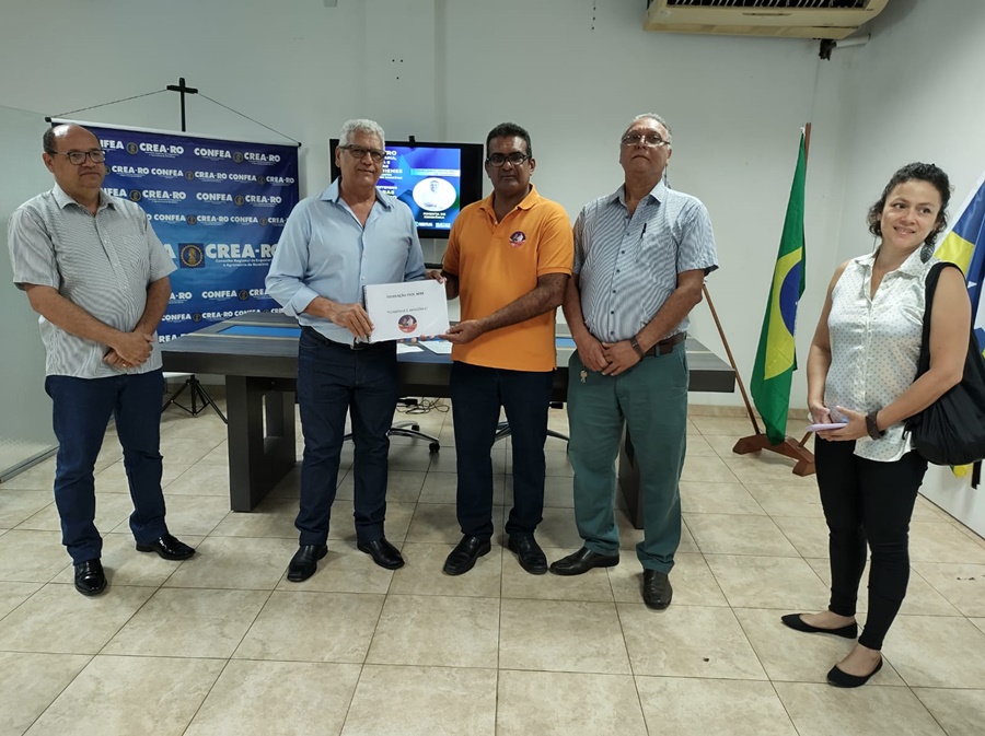 CANDIDATO: Pimenta de Rondônia entrega seu Plano de Governo ao CREA/RO