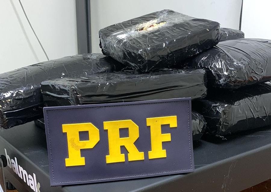 NA BR-364: Passageira de ônibus é flagrada com mais de 10 quilos de cocaína 