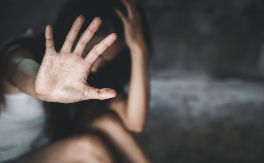 MARCOU ENCONTRO: Menina de 11 anos é estuprada após conhecer suspeito nas redes sociais 