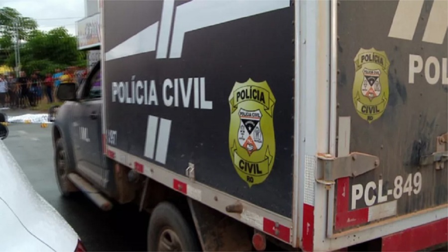 16 ANOS: Pais encontram adolescente morto dentro de residência