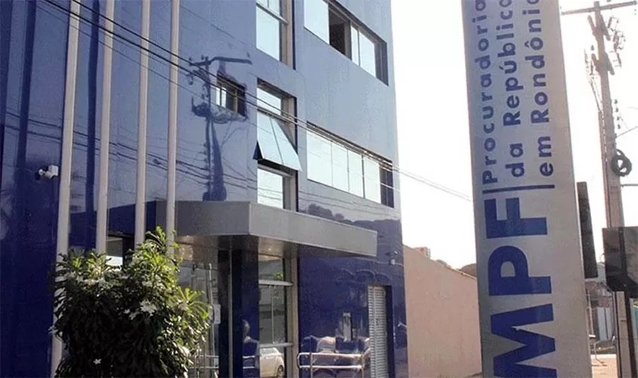 ISONOMIA: Servidores exigem o cumprimento do Estatuto do Idoso pela Receita Federal