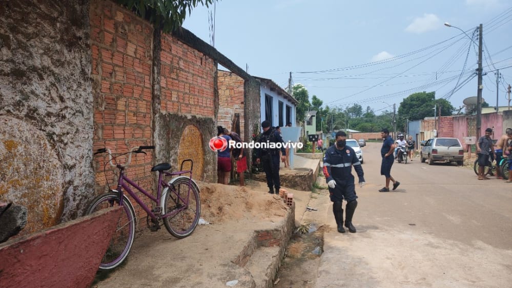 ASSISTA O VÍDEO: Jovem é assassinado com vários tiros de pistola na frente de residência
