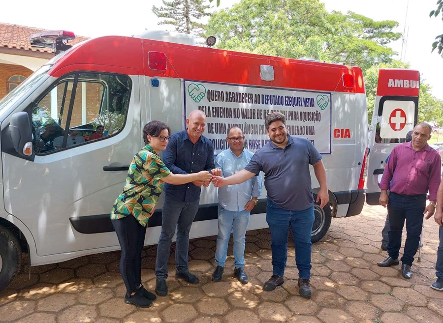 RECURSOS: Deputado Ezequiel Neiva entrega ambulância para a UPA de Vilhena 