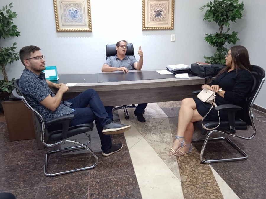 QUALIFICAÇÃO: Cursos da Escola do Legislativo em Presidente Médici  