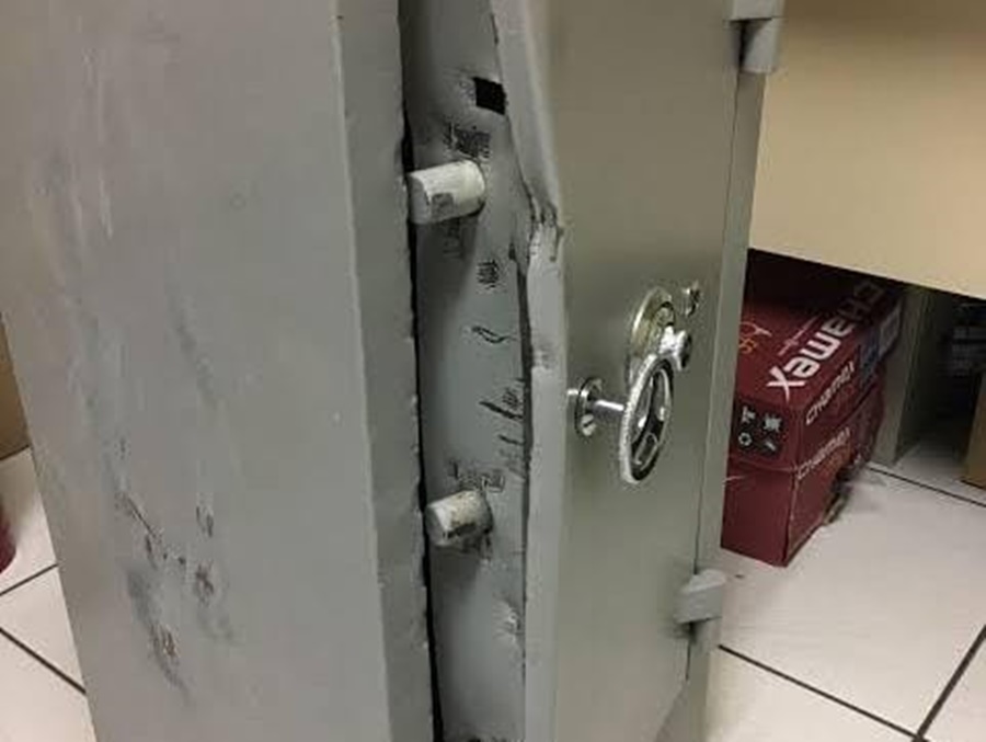 OUSADOS: Cofre de clínica é arrombado e bandidos fogem com todo o dinheiro