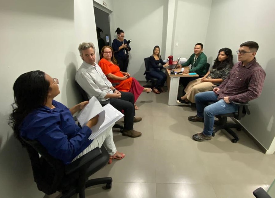 DISTRITOS: Vereadora Ellis Regina acompanhou licitação de empresa que fará calçadões