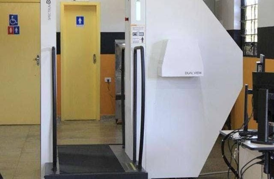 'POR AMOR': Jovem é presa levando droga nas partes íntimas para o marido em presídio 